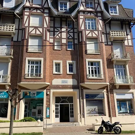Le Touquet, Alexandra * Le Touquet-Paris-Plage